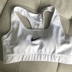 white nike sports bra